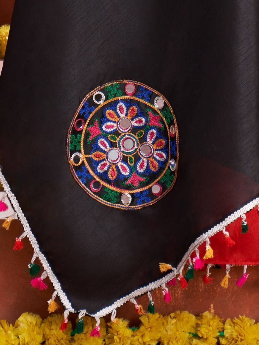 Gamthi Patch Work on Black Dupatta